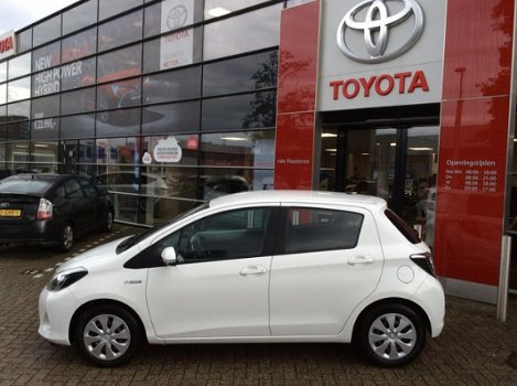 Toyota Yaris - 1.5 Full Hybrid Aspiration - 1