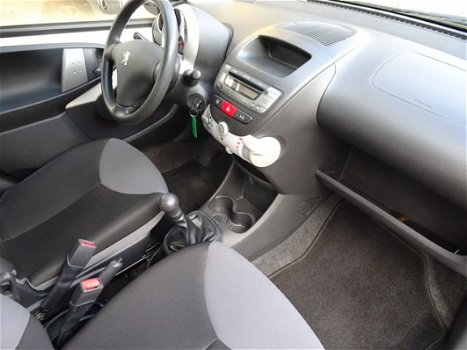 Peugeot 107 - 1.0 Access Accent AIRCO / 5 DEURS - 1