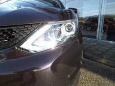 Nissan Qashqai - 1.2 Tekna Pano automaat 17" 4 seizoenen Rijklaar