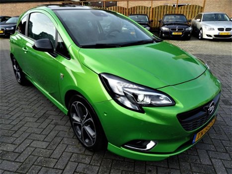 Opel Corsa - 1.4 Turbo OPC | Panorama | Stoel/stuur verwarming | Recaro | Xenon | Lane Assist | NAP - 1