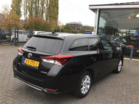 Toyota Auris Touring Sports - 1.2T 85KW TREND - 1