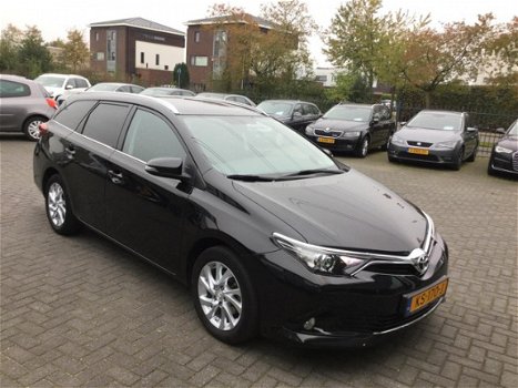 Toyota Auris Touring Sports - 1.2T 85KW TREND - 1