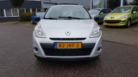 Renault Clio - Iii 1.2 Special Line Navigatie/Airco - 1