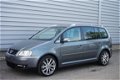 Volkswagen Touran - 2.0 FSI Highline Clima|Cruis|LED Antraciet-Grijs - 1 - Thumbnail