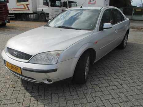 Ford Mondeo - 1.8-16V Collection - 1