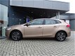 Volvo V40 - D2 Nordic+ / Navi / LED / Standkachel / OnCall - 1 - Thumbnail