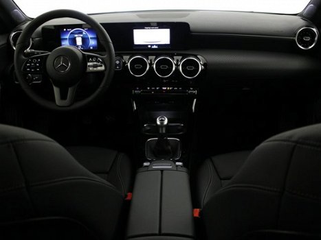 Mercedes-Benz A-klasse - 160 Private Lease Edition | U rijdt al een A-Klasse vanaf € 399 p/m - 1