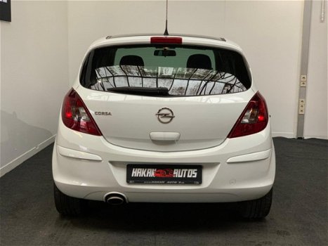 Opel Corsa - 1.4-16V Color Edition - 5Drs Clima - 1