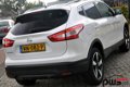 Nissan Qashqai - 1.5 dCi N-Connecta Navi / PDC / 360 Camera / Panodak / Clima / Keyless - 1 - Thumbnail