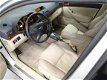Toyota Avensis - 2.0 VVTi Executive Automaat | Dealer onderhouden | 1ste eigenaar - 1 - Thumbnail