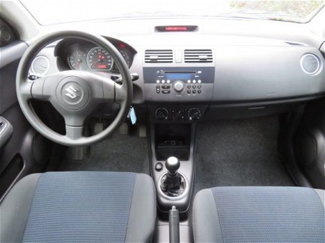 Suzuki Swift - 1.3 Comfort 5 Deurs slechts 31000 km - 1