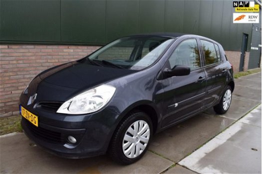 Renault Clio - 1.2-16V Special Line 5 deurs, Nap , Airco - 1