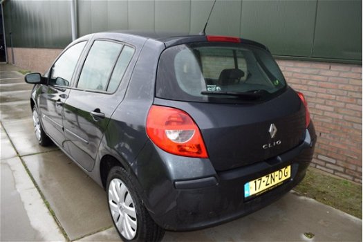 Renault Clio - 1.2-16V Special Line 5 deurs, Nap , Airco - 1