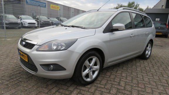 Ford Focus Wagon - 1.6 Comfort Trekhaak, Cruise, Airco - 1