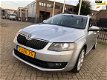 Skoda Octavia Combi - 1.6 TDI Ambition DSG|ACC|KEYLESS|XENON|INCL BTW - 1 - Thumbnail