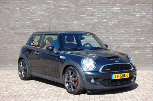 Mini Mini Cooper - John Works 1.6 S 1.6T 211pk NL-auto Leer Lmv Cruise/Climate control - 1