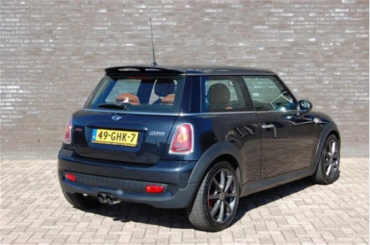 Mini Mini Cooper - John Works 1.6 S 1.6T 211pk NL-auto Leer Lmv Cruise/Climate control - 1