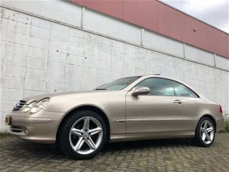 Mercedes-Benz CLK-klasse Coupé - 200 K. Elegance AUT NAP Dak APK Airco Trekhaak Elektrische Pakket - 1