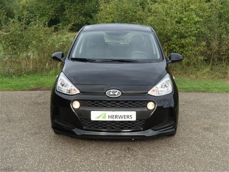 Hyundai i10 - 1.0i Comfort (Navi / Climate- & Cruise Control) - 1