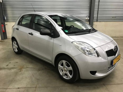 Toyota Yaris - 1.3 VVTi Terra 5 drs airco dealeronderhouden - 1