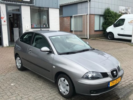 Seat Ibiza - 1.4-16V Signo Cruise/ Climate/ 2e Eigenaar/ NAP - 1