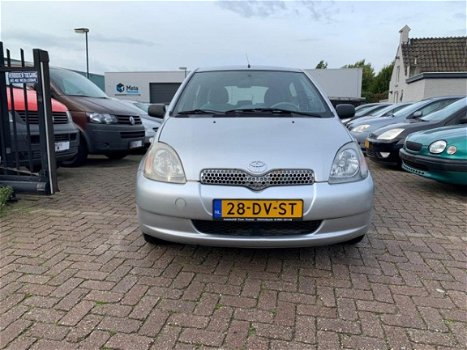 Toyota Yaris - 1.3-16V VVT-i Sol ( LAGE KM / NAP / NW APK / AUTOMAAT ) - 1