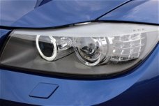 BMW 3-serie Touring - 318i M-SPORT PANO LEER NAVI XENON