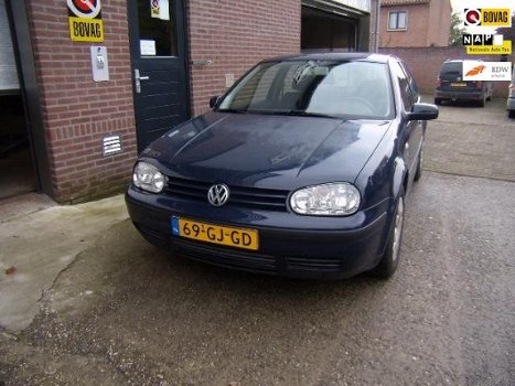 Volkswagen Golf - 1.9 TDI Comfortline - 1