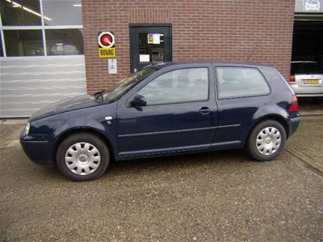 Volkswagen Golf - 1.9 TDI Comfortline - 1