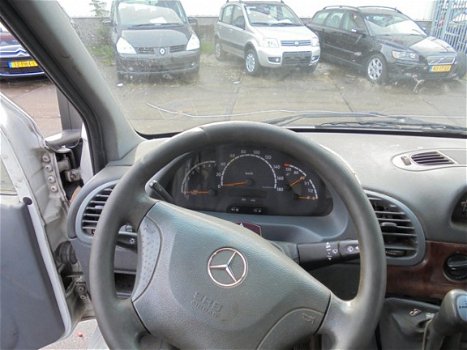 Mercedes-Benz Sprinter - 416 CDI 2.7 402 - 1