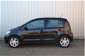 Volkswagen Up! - 1.0/60pk high up · Multifunctioneel leder stuurwiel · Parkeersensoren achter · lich - 1 - Thumbnail