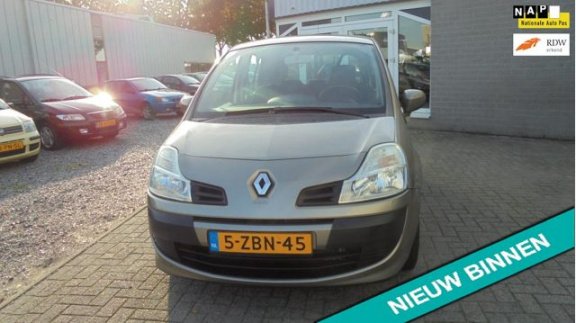 Renault Grand Modus - 1.2-16V Expression Nette Auto*APK 05-2020 - 1
