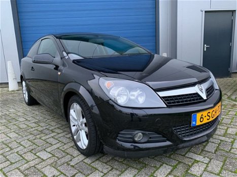 Opel Astra GTC - 1.6 Business - 1