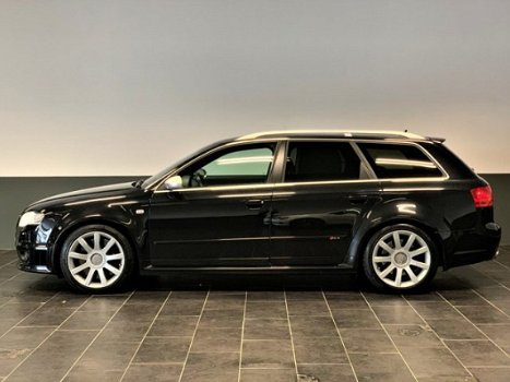 Audi RS4 - Avant 4.2 V8 RS4 quattro|Navi|Leder|Xenon| - 1