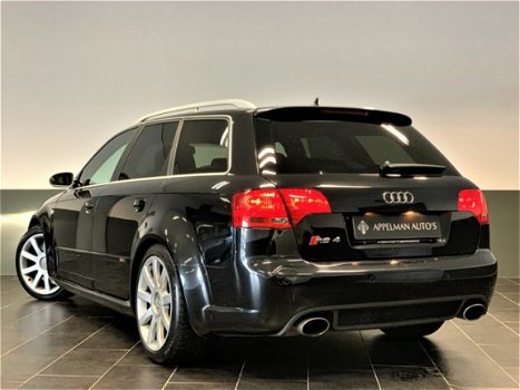 Audi RS4 - Avant 4.2 V8 RS4 quattro|Navi|Leder|Xenon| - 1