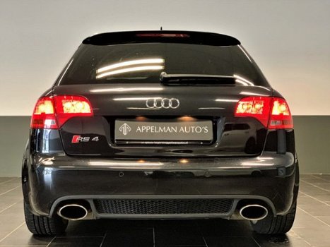 Audi RS4 - Avant 4.2 V8 RS4 quattro|Navi|Leder|Xenon| - 1