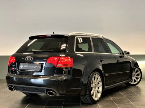 Audi RS4 - Avant 4.2 V8 RS4 quattro|Navi|Leder|Xenon| - 1