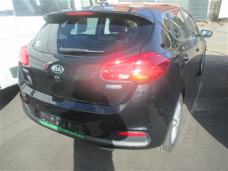 Kia ceed 1,6cdi '15 67000km - 3