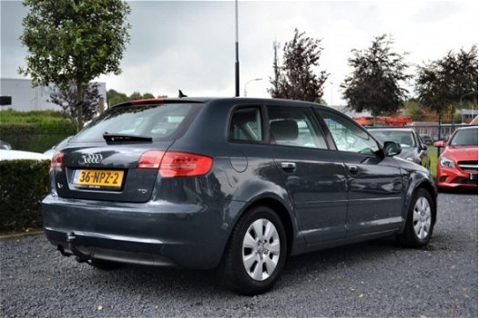 Audi A3 Sportback - 1.6 TDI Attraction 102 gram Navi Cruise Trekhaak - 1