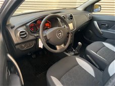 Dacia Sandero - TCe 90pk Stepway Lauréate Navig., Airco, Trekhaak, 16'' Lichtm. velg
