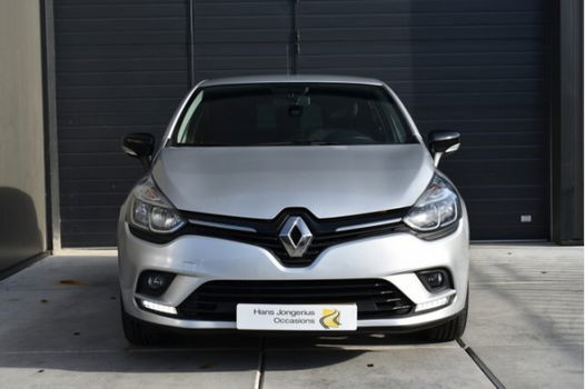 Renault Clio - 1.5 dCi 90 PK Ecoleader Limited | NAVI | PDC | LMV | CRUISE CONTROL | AIRCO | ORG.NL - 1