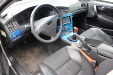 Volvo S60 - 2.4 141PK Youngtimer Clima PDC Cruise Trekh