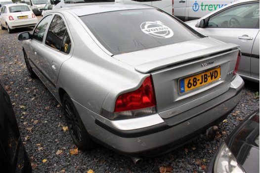 Volvo S60 - 2.4 141PK Youngtimer Clima PDC Cruise Trekh - 1