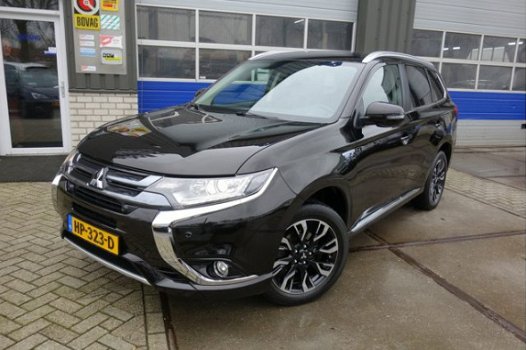 Mitsubishi Outlander - 2.0 PHEV Executive Edition €24.150, - incl BTW - 1