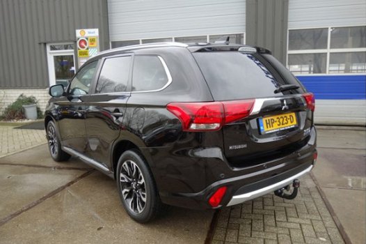 Mitsubishi Outlander - 2.0 PHEV Executive Edition €24.150, - incl BTW - 1