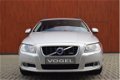 Volvo V70 - 2.5 FT R-Design-231PK-18 inch-Sportleer-Trekhaak - 1 - Thumbnail