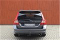 Volvo V70 - 2.5 FT R-Design-231PK-Aut-18 inch-Sportleer - 1 - Thumbnail