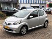 Toyota Aygo - 1.0-12V Airco 5-deurs Rijdt keurig NAP Dealer onderhouden - 1 - Thumbnail