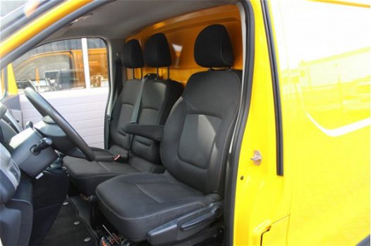 Renault Trafic - 1.6 dCi T29 L1H1 Turbo2 Energy 1e Eig Airco Cruise Trekhaak Navigatie 3 Persoons - 1