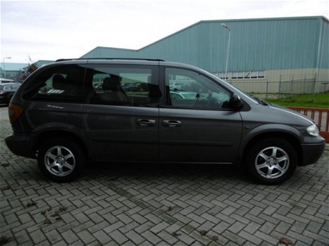 Chrysler Voyager - 2.4i SE Luxe - 1